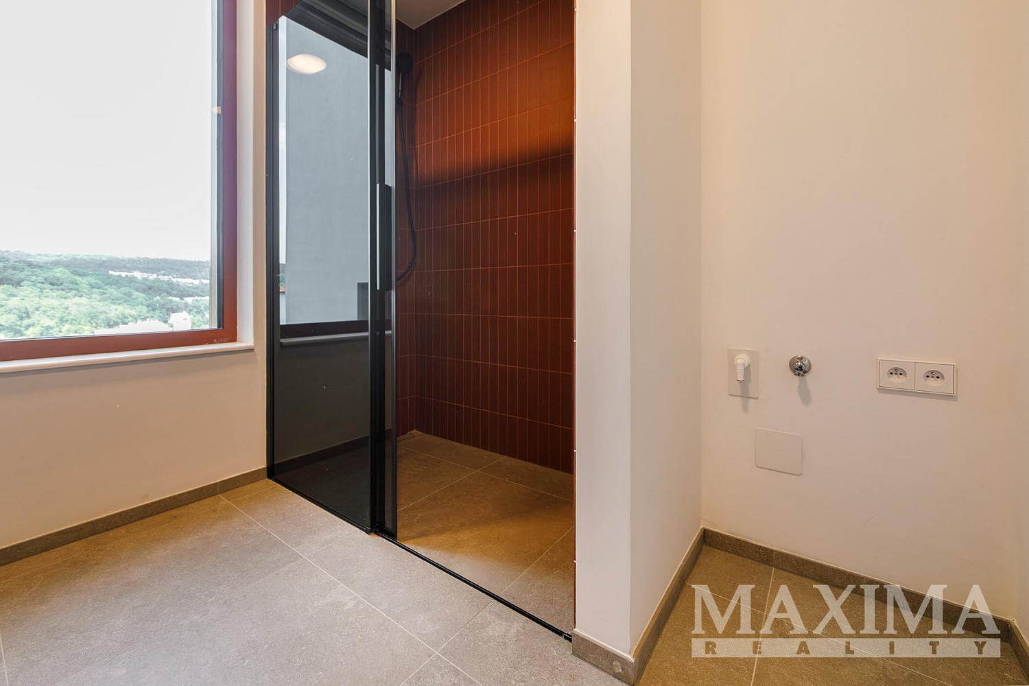 Pronájem bytu 2+kk 45 m² – fotografie 3