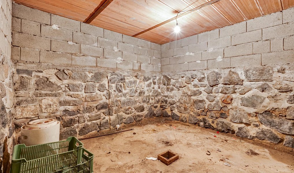 Prodej domu 307 m² s pozemkem 619 m², Mrač – náhled fotky 25