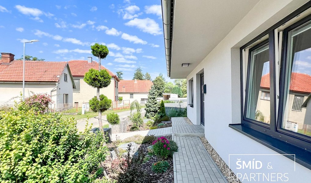 Prodej domu 115 m² s pozemkem 505 m², Žleby – náhled fotky 33