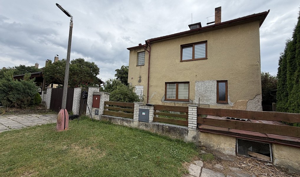Prodej domu 250 m² s pozemkem 2 498 m², Strmilov – náhled fotky 2