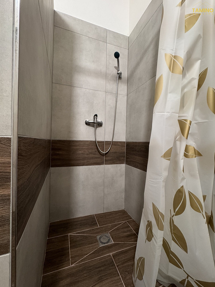 Pronájem bytu 1+kk 25 m² – fotografie 3