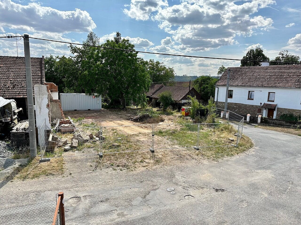 Prodej stavebního pozemku 442 m² – fotografie 2