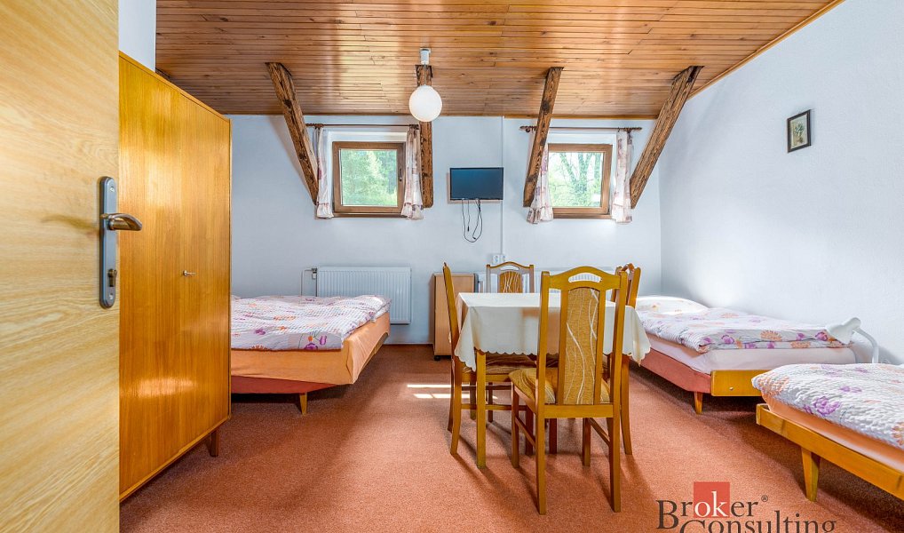 Prodej domu 620 m² s pozemkem 1 366 m², Horní Maršov – náhled fotky 4