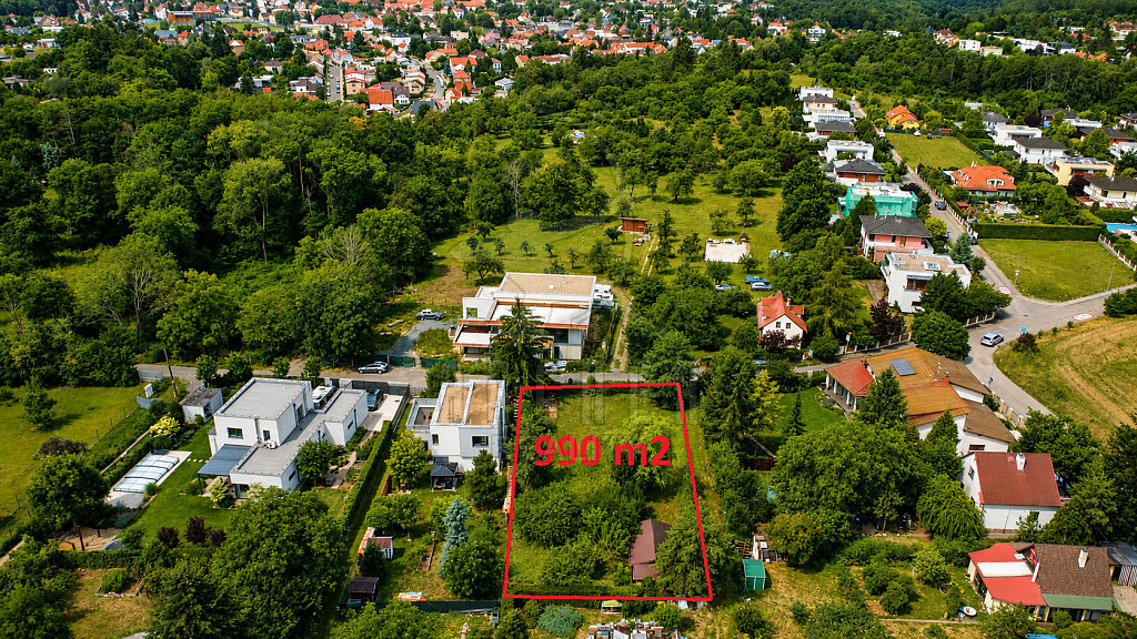 Prodej stavebního pozemku 990 m² – fotografie 4