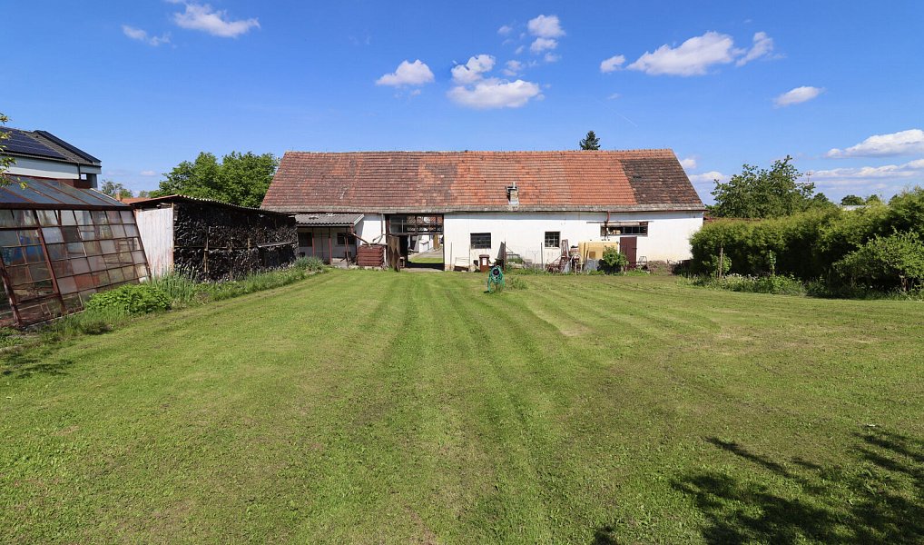 Prodej domu 171 m² s pozemkem 2 693 m², Strážkovice – náhled fotky 21