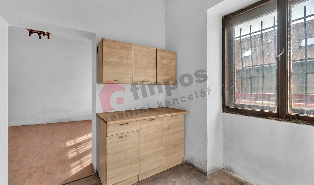 Prodej domu 310 m² s pozemkem 1 757 m², Chlumec nad Cidlinou – náhled fotky 9