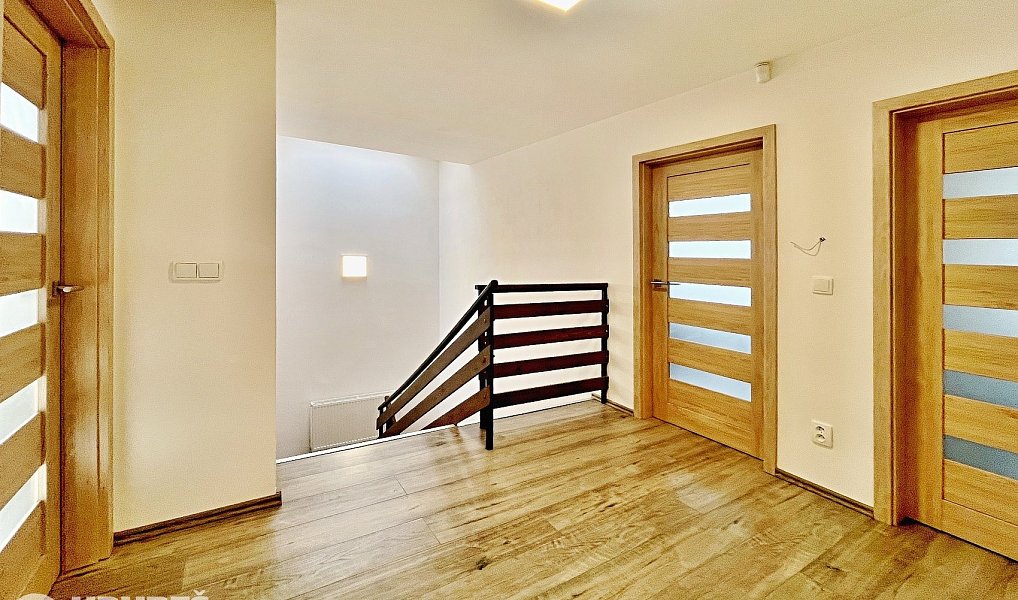 Prodej domu 230 m² s pozemkem 470 m², Libčany – náhled fotky 14