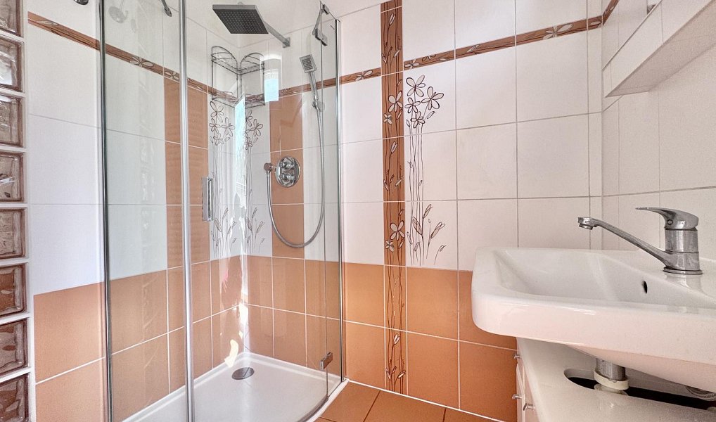 Prodej domu 124 m² s pozemkem 299 m², Kolín – náhled fotky 9