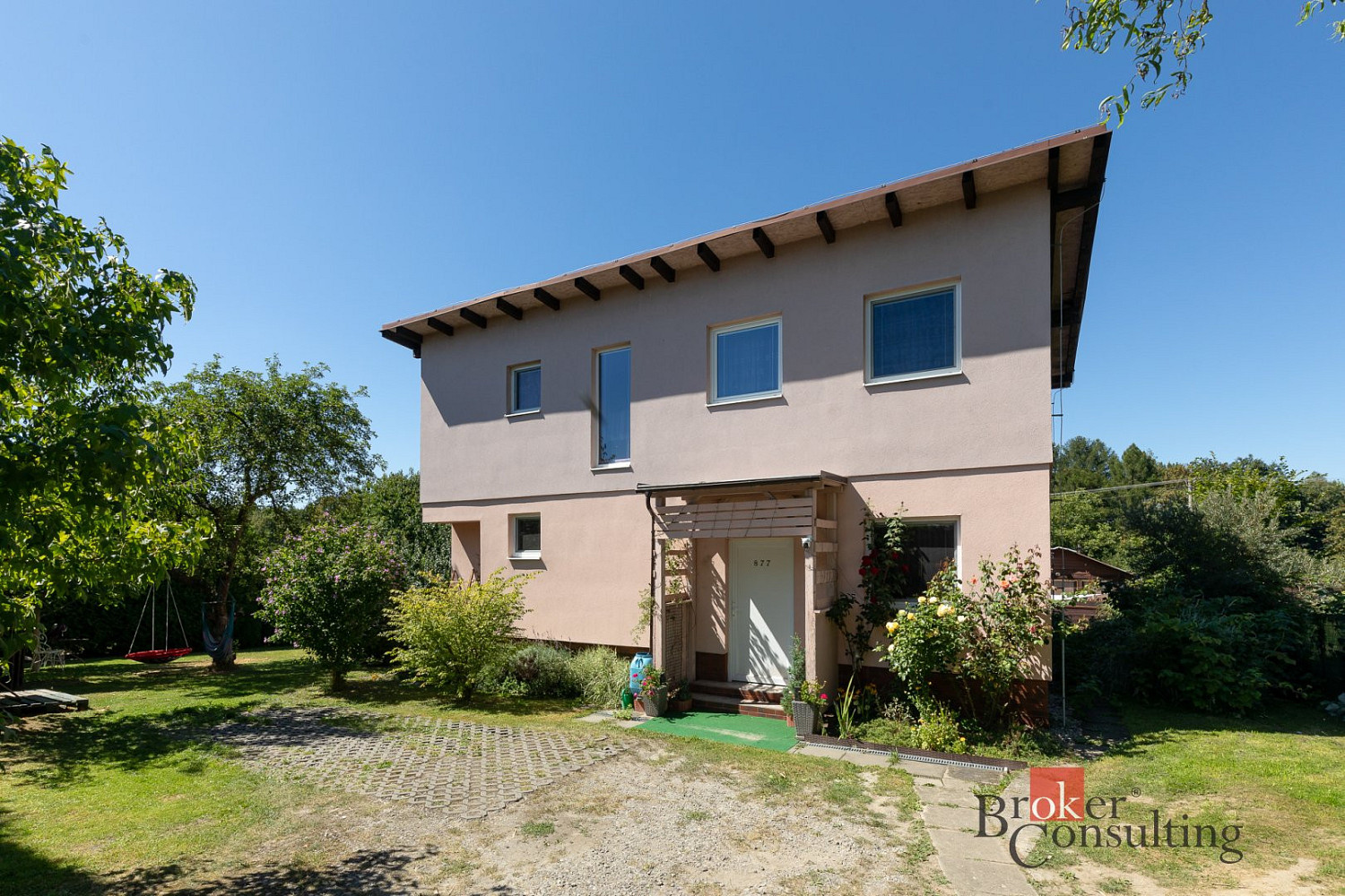 Prodej domu 118 m² s pozemkem 1 221 m²