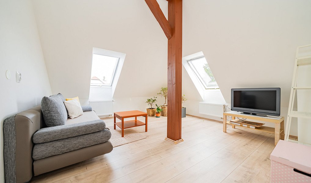 Prodej domu 147 m² s pozemkem 858 m², Unhošť – náhled fotky 34