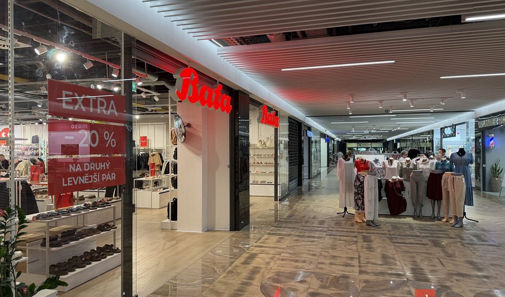 Pronájem obchodních prostor 278 m², Hradec Králové – náhled fotky 7