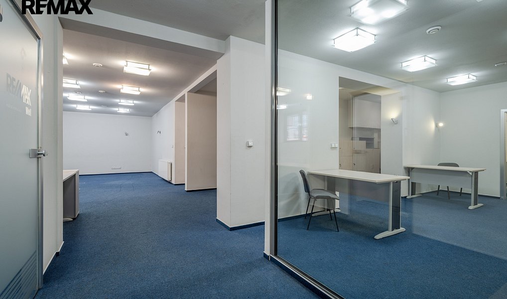 Pronájem obchodních prostor 126 m², Praha – náhled fotky 2