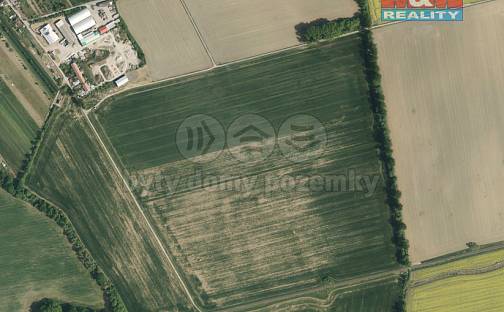 Prodej pole 18 317 m², Kroměříž - Bílany