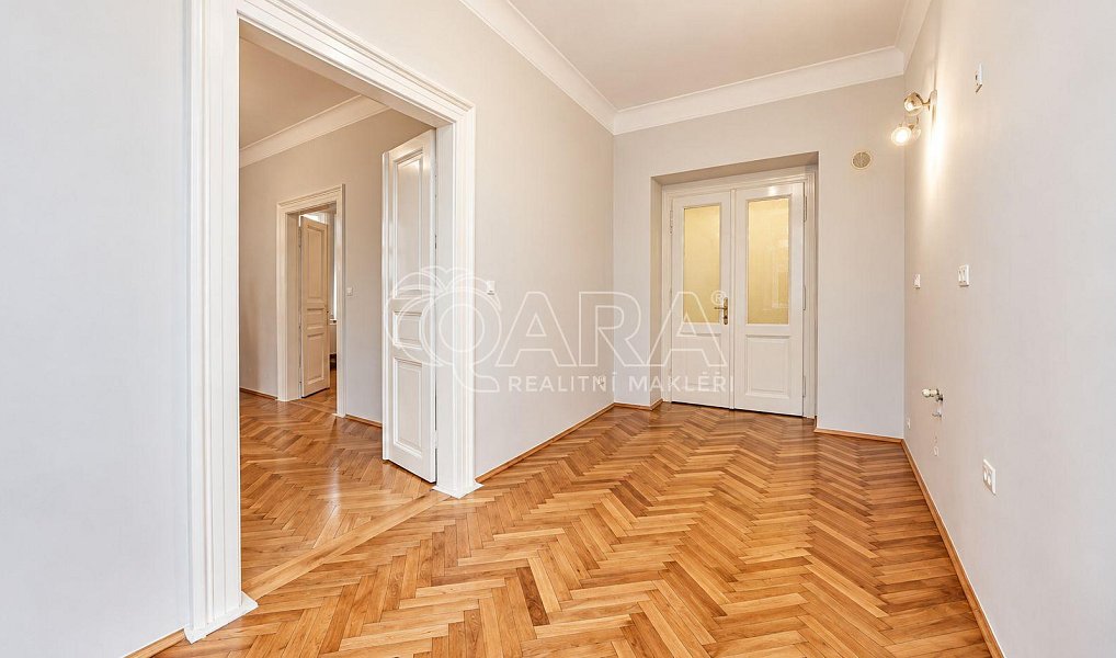 Pronájem bytu 3+1 108 m², Praha – náhled fotky 9