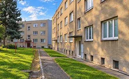 Pronájem bytu 3+kk 66 m², Ladova, Benešov