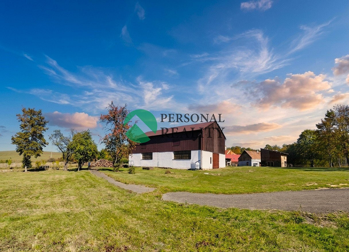 Prodej stavebního pozemku 7 528 m²