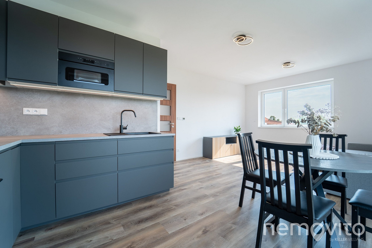 Pronájem bytu 2+kk 52 m² — photo 2