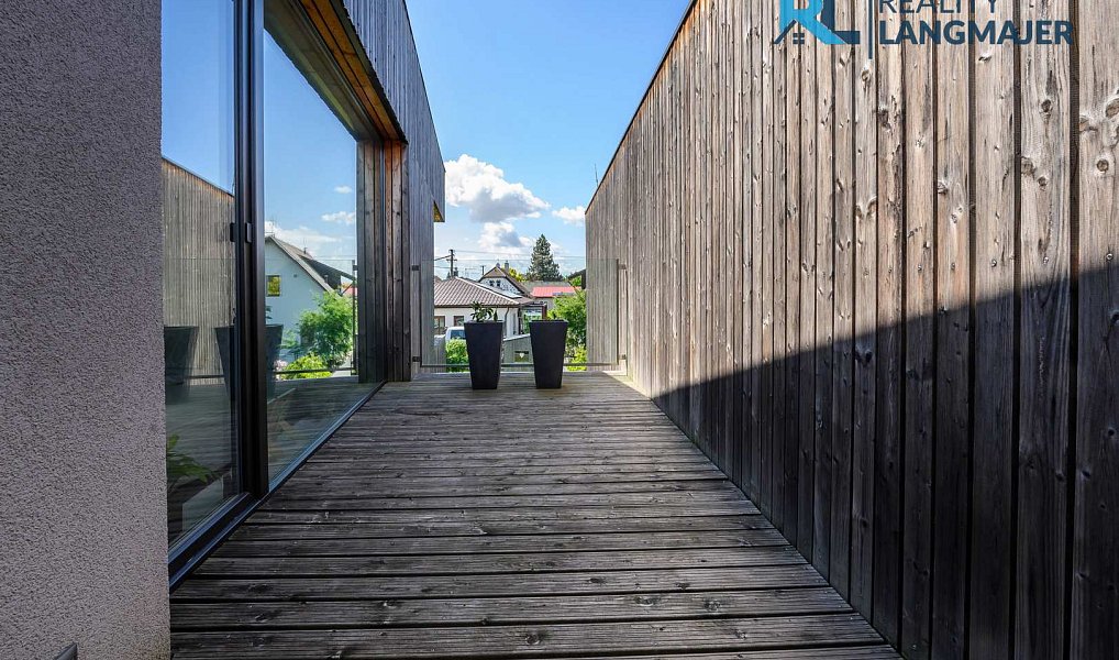 Prodej domu 134 m² s pozemkem 343 m², Zruč-Senec – náhled fotky 18