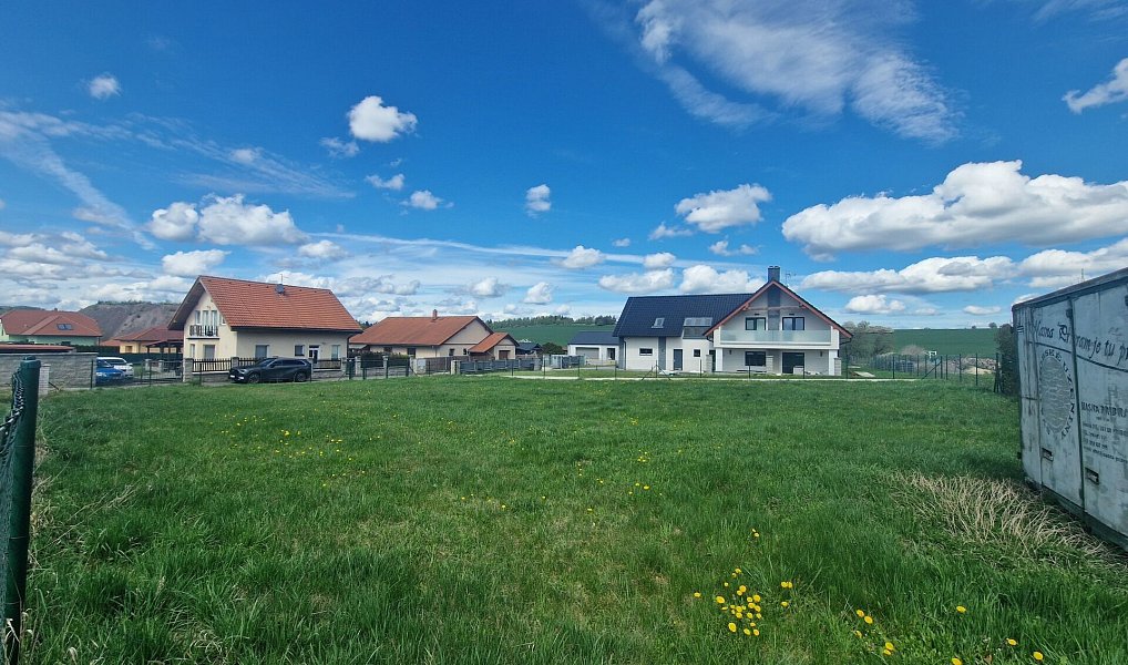 Prodej stavebního pozemku 1 009 m², Milín – náhled fotky 10