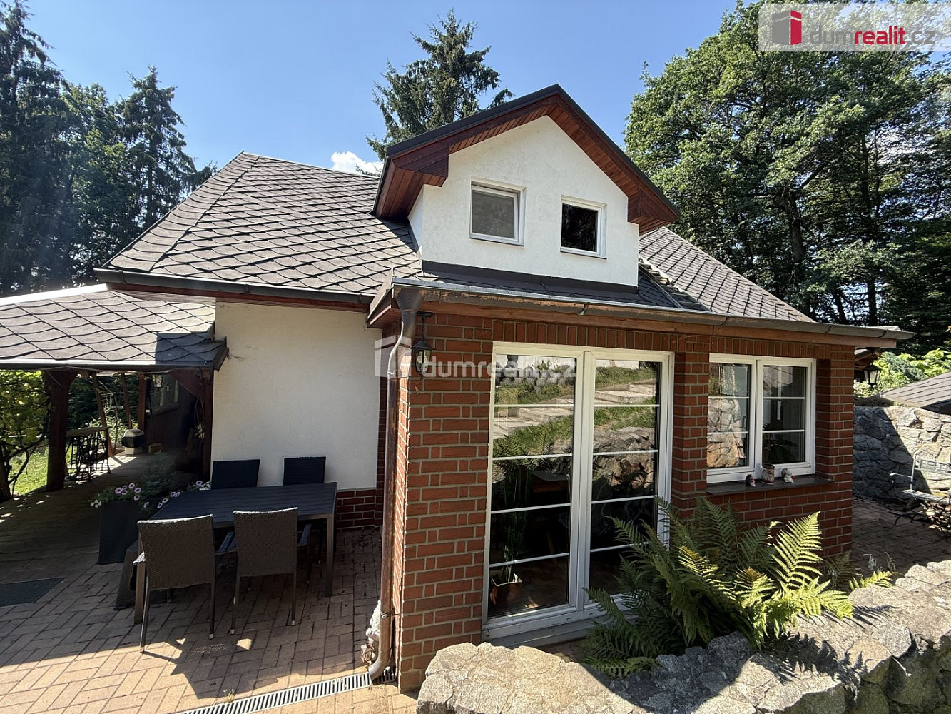 Prodej domu 120 m² s pozemkem 1 717 m²