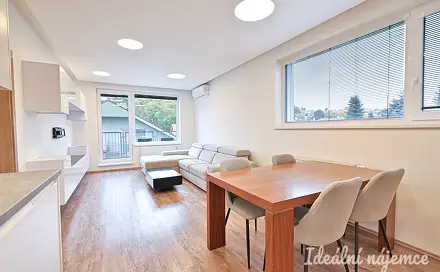 Pronájem bytu 3+kk 72 m²