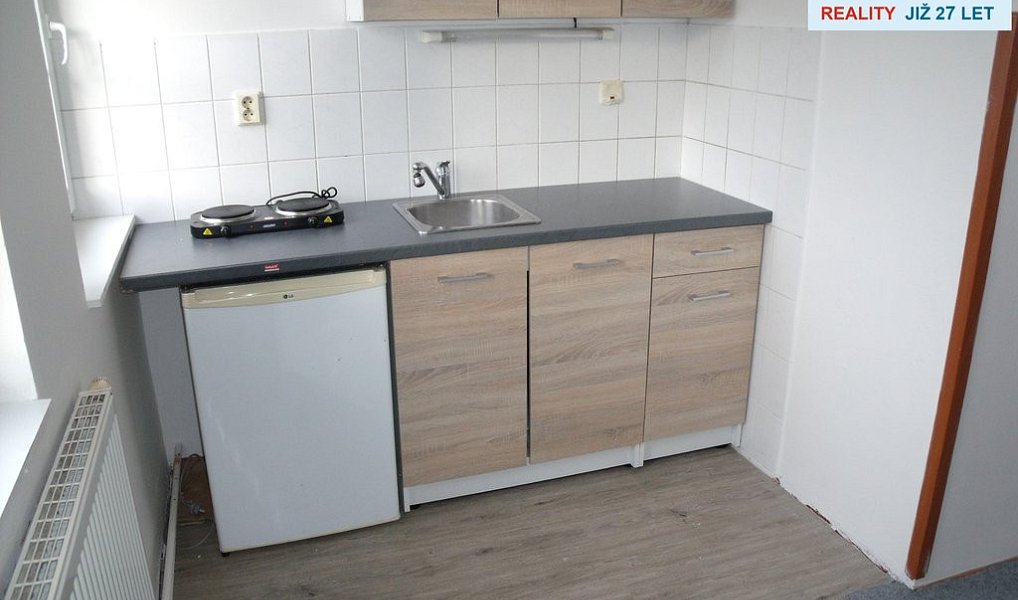 Pronájem bytu 1+kk 25 m², Jablonec nad Nisou – náhled fotky 8
