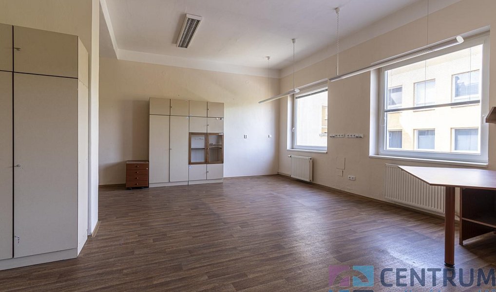 Prodej domu 1 578 m² s pozemkem 6 942 m², Jablonec nad Nisou – náhled fotky 19