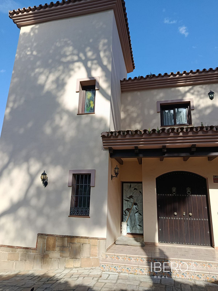 Prodej domu 240 m² s pozemkem 25 000 m² — photo 3