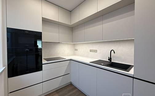 Prodej bytu 2+1 56 m², Stanislava Manharda, Prostějov