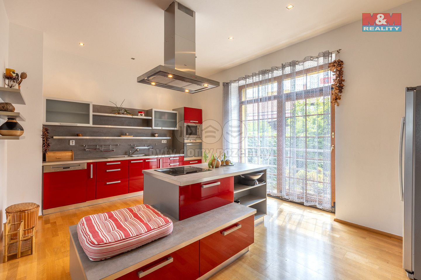 Prodej domu 280 m² s pozemkem 324 m²