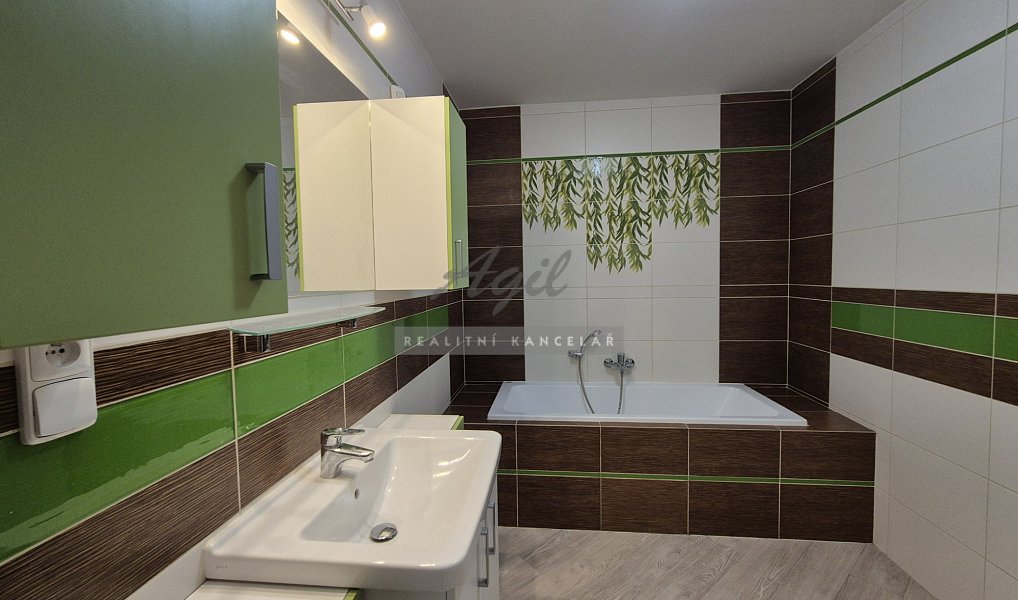 Prodej bytu 3+kk 99 m², Ivančice – náhled fotky 9