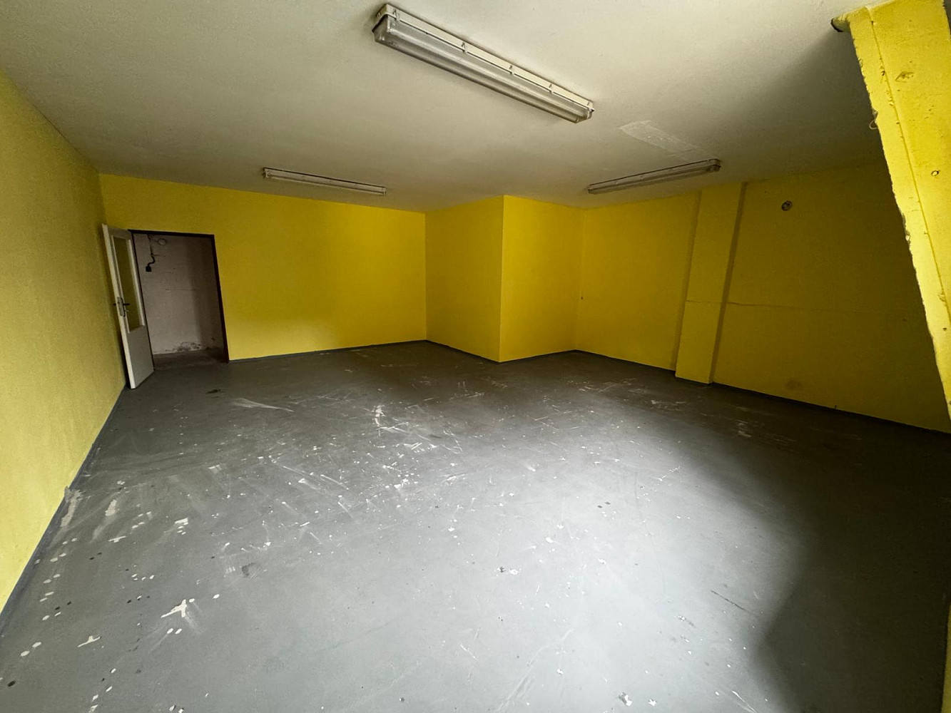 Pronájem skladovacích prostor 160 m² – fotografie 4