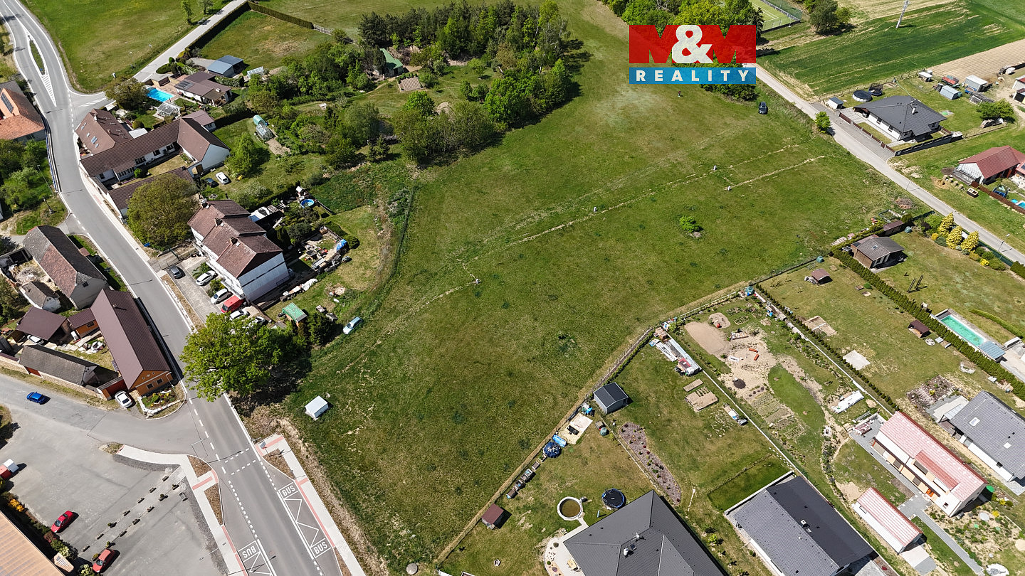 Prodej stavebního pozemku 1 017 m²