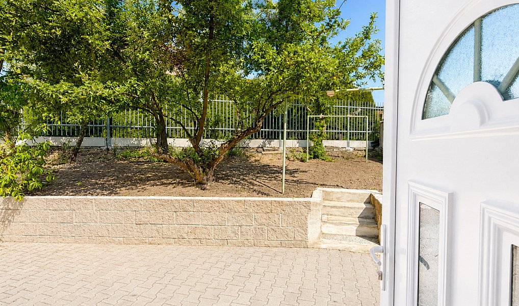 Prodej domu 200 m² s pozemkem 296 m², Plzeň – náhled fotky 8