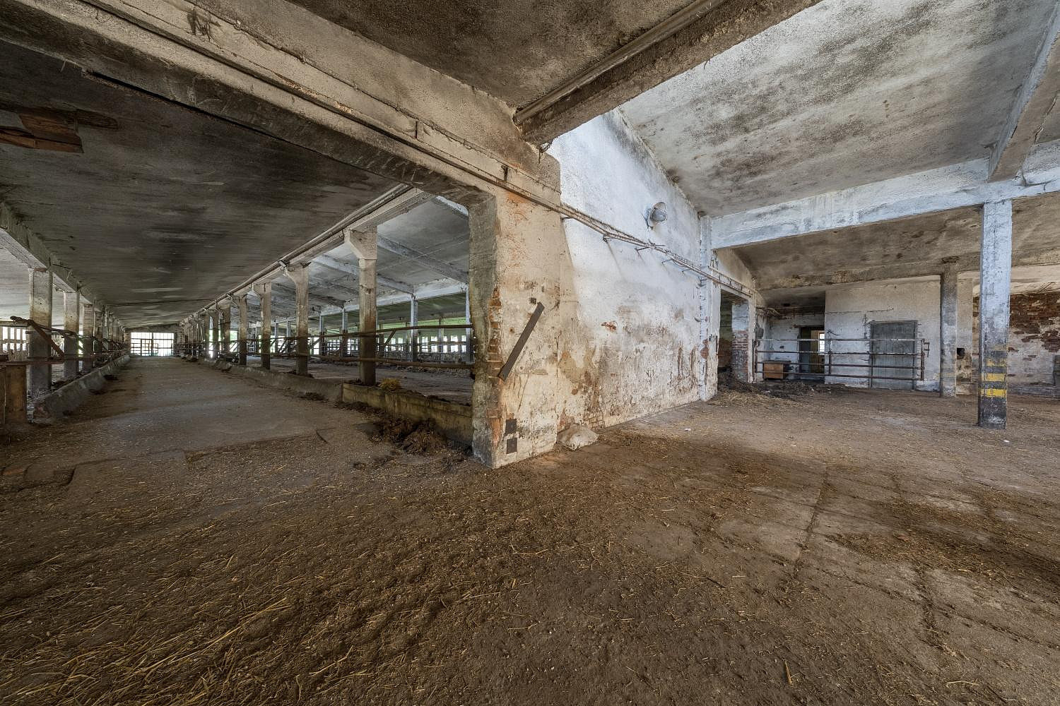 Prodej zemědělského objektu 1 400 m² — photo 5
