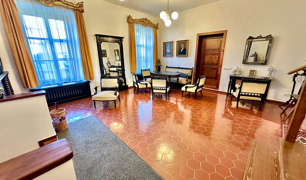 Prodej domu 503 m² s pozemkem 1 727 m², Pelhřimov – náhled fotky 11