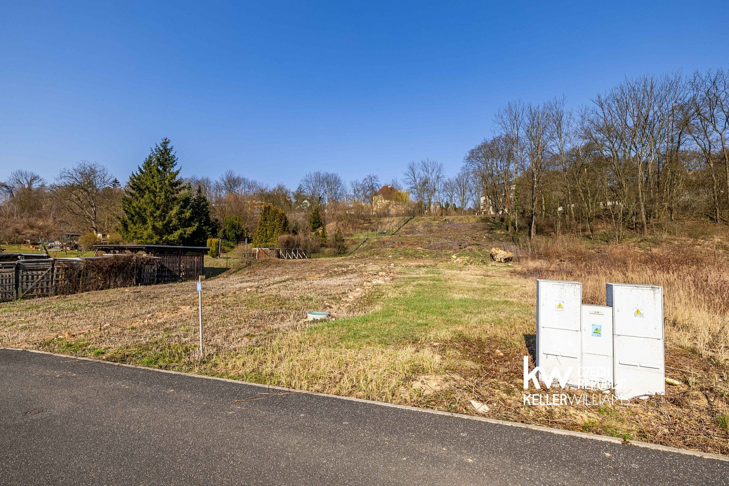 Prodej stavebního pozemku 1 095 m² – fotografie 2