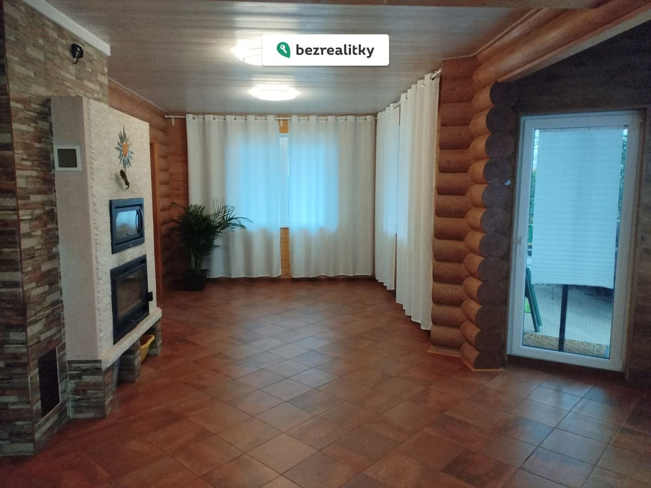 Prodej domu 163 m² s pozemkem 916 m² – fotografie 3