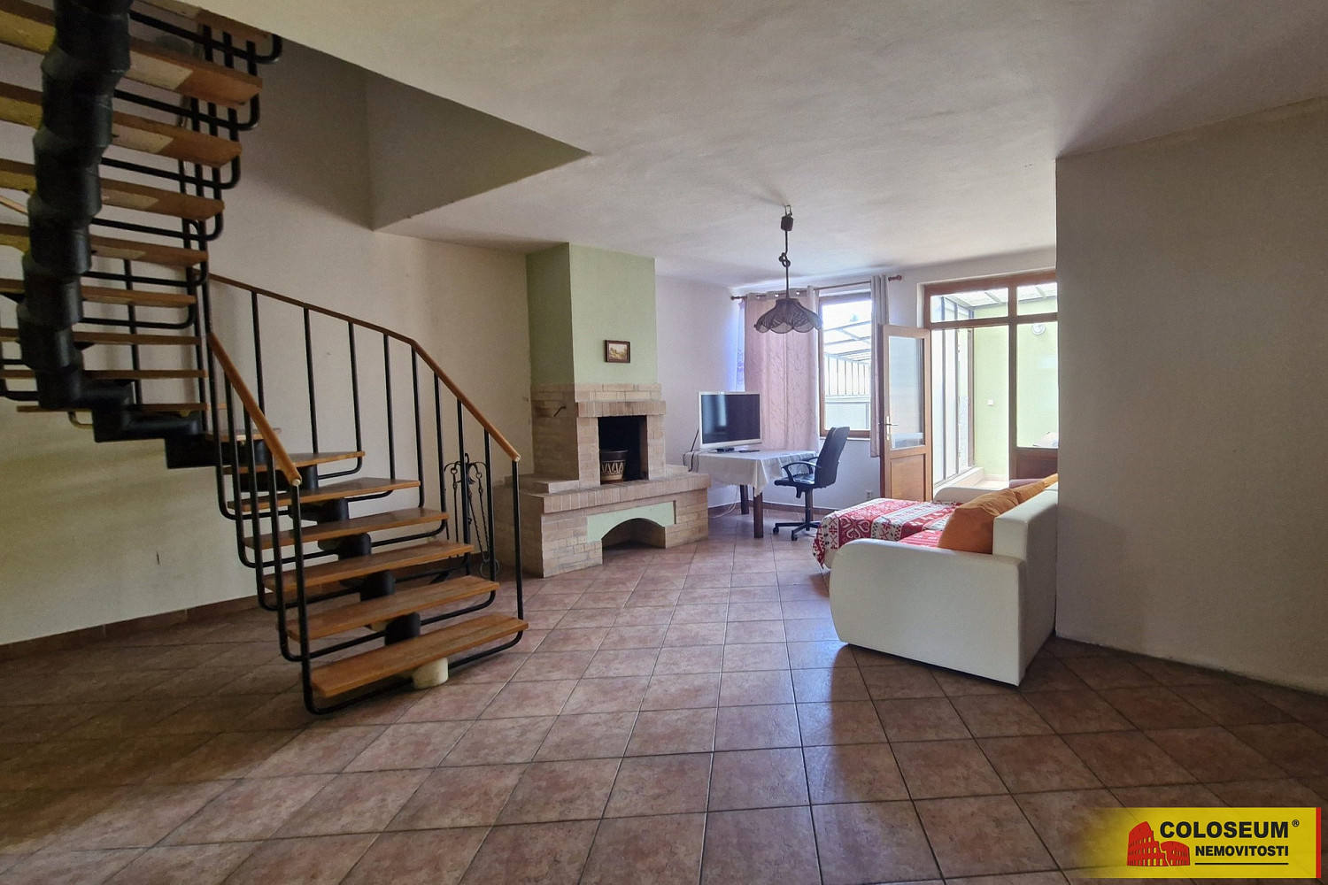 Prodej domu 350 m² s pozemkem 224 m²