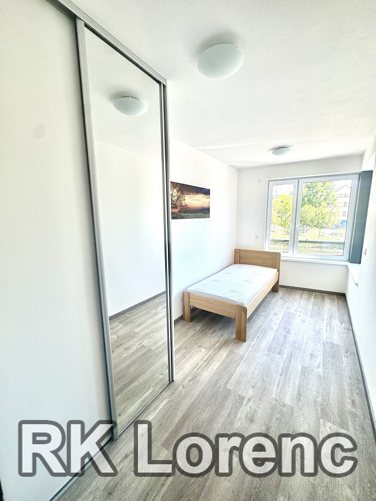 Prodej bytu 3+kk 79 m² – pohled 3