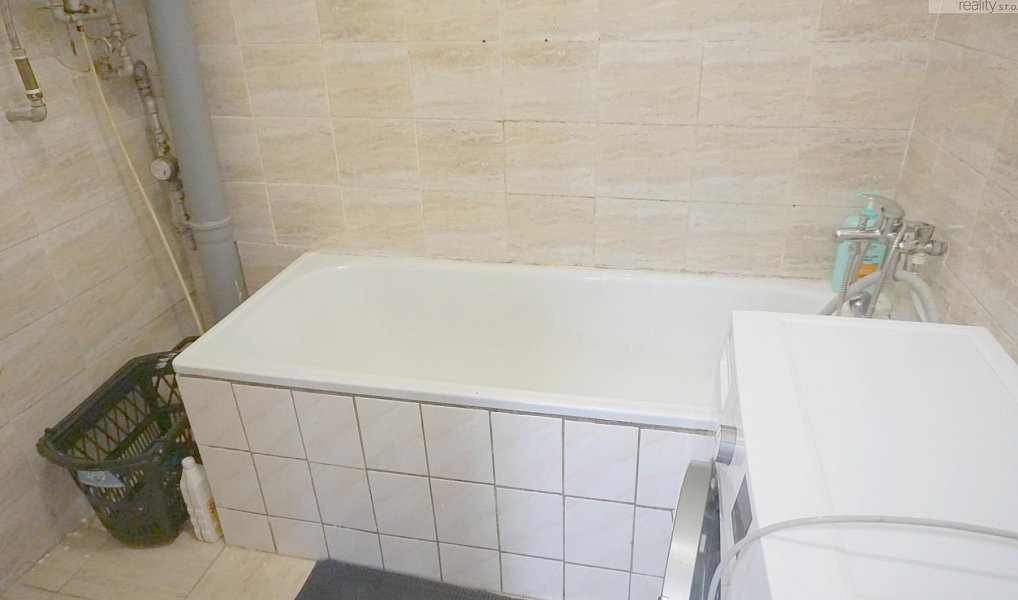 Prodej bytu 2+kk 51 m², Louny – náhled fotky 17