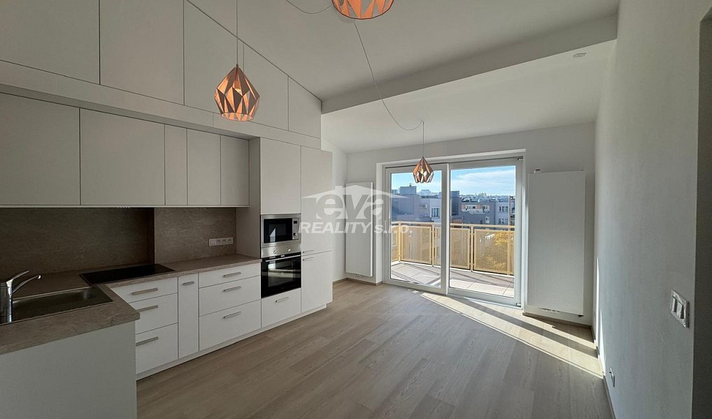 Pronájem bytu 2+kk 39 m², Praha – náhled fotky 2
