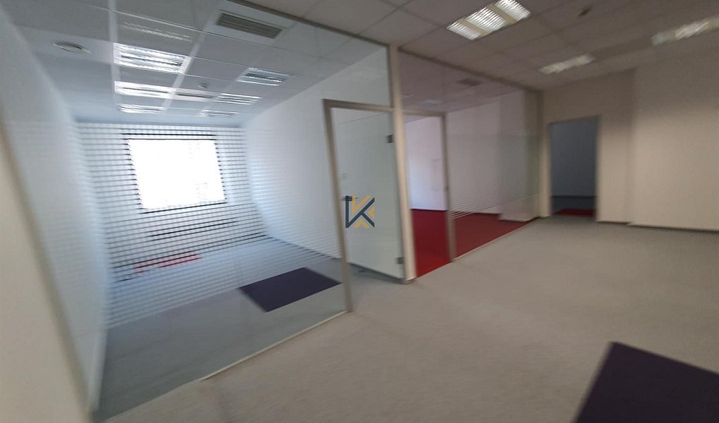Pronájem kanceláře 235 m², Praha – náhled fotky 5