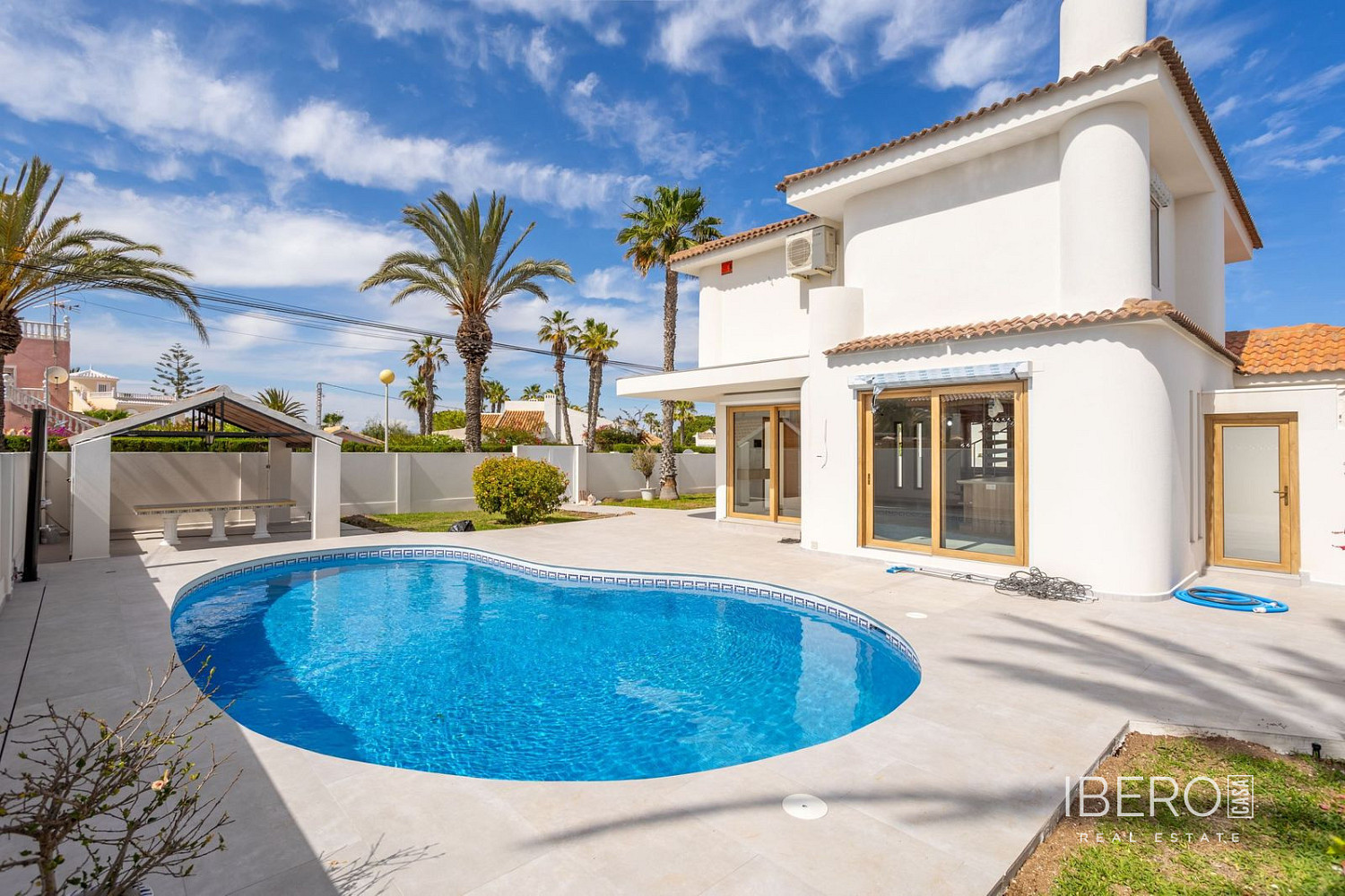 Prodej domu 156 m² s pozemkem 514 m²