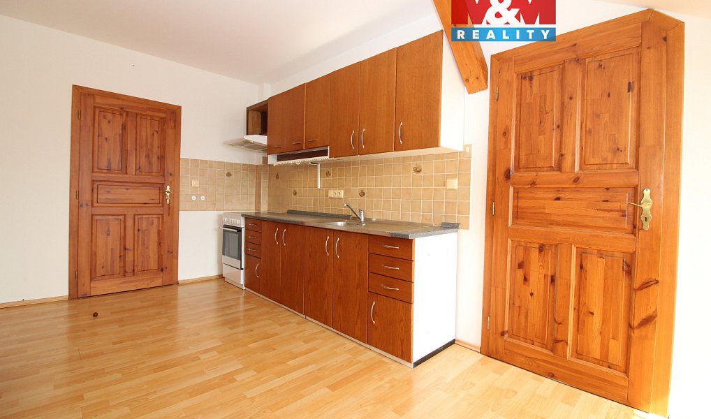 Prodej bytu 2+1 92 m², Nový Bor – fotka 1 z 15