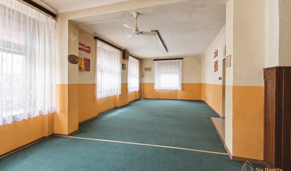Prodej ubytovacího objektu 663 m², Rakovník – náhled fotky 14