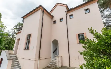 Prodej domu 260 m² s pozemkem 687 m², V lučinách, Praha 4 - Hodkovičky