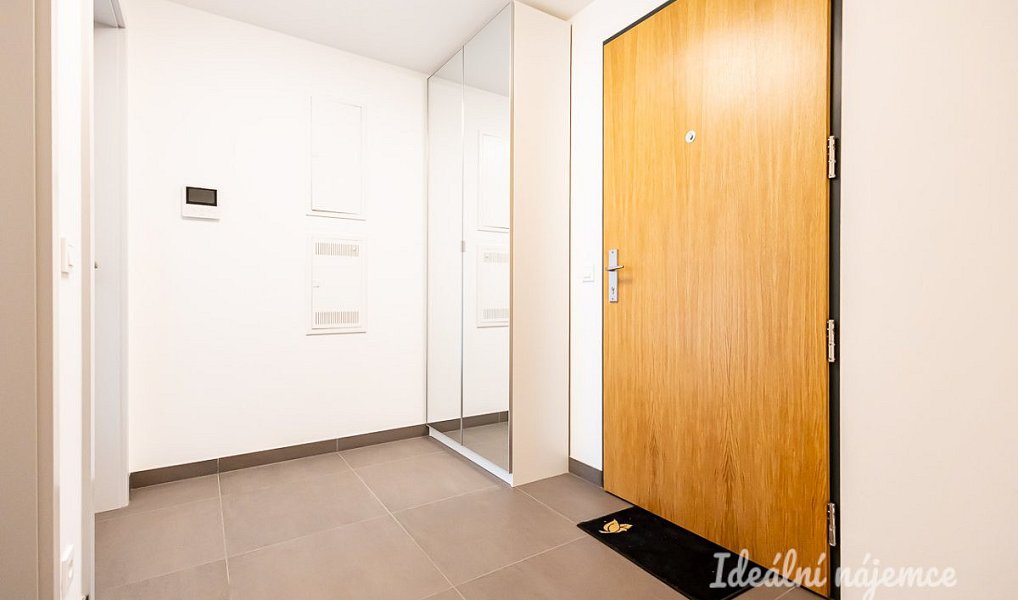 Pronájem bytu 2+kk 52 m², Praha – náhled fotky 4