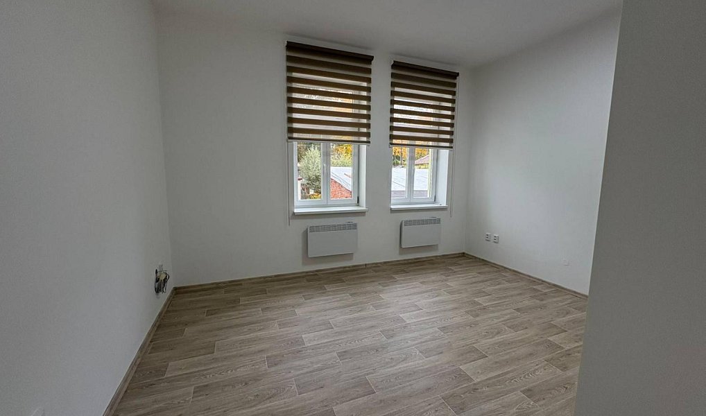 Pronájem bytu 1+kk 28 m², Náchod – náhled fotky 5