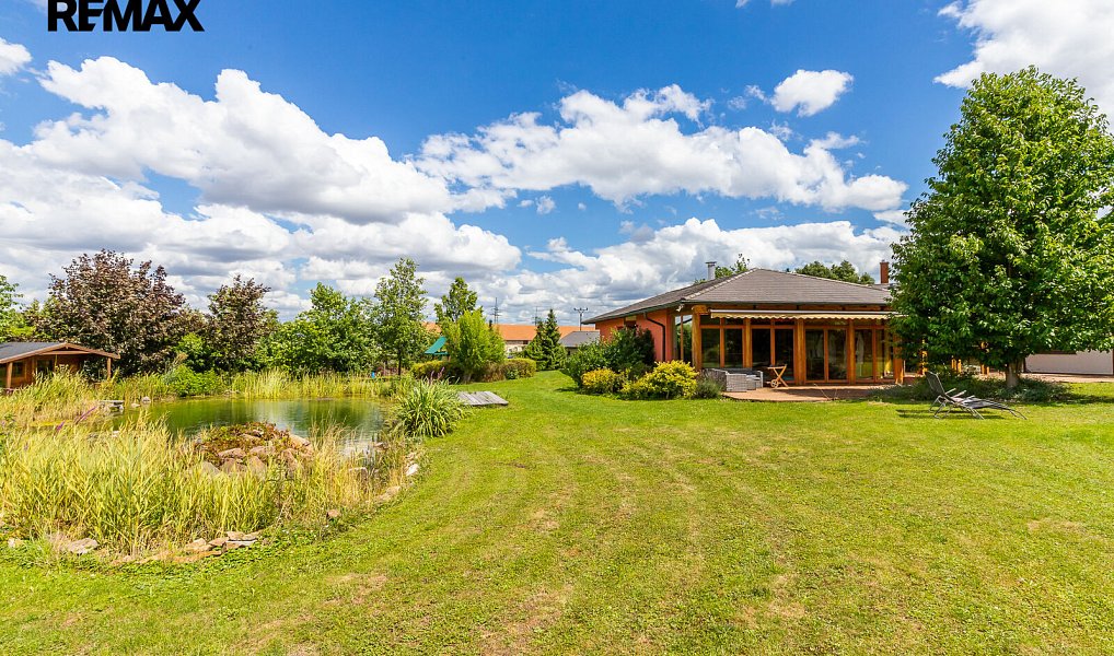 Prodej domu 290 m² s pozemkem 4 300 m², Kostelec nad Labem – fotka 1 z 24